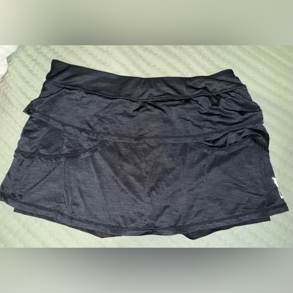 Head brand Black Athletic ruffled Skort. Size XL VGUC